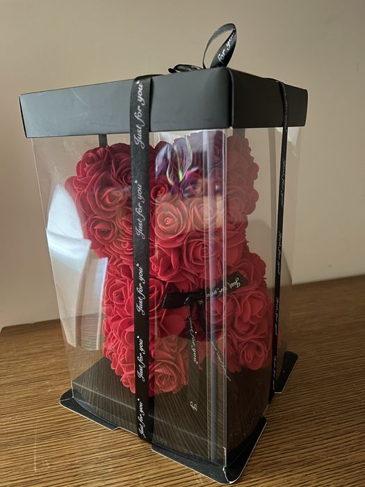 Miś różany z róż Prezent na walentynki