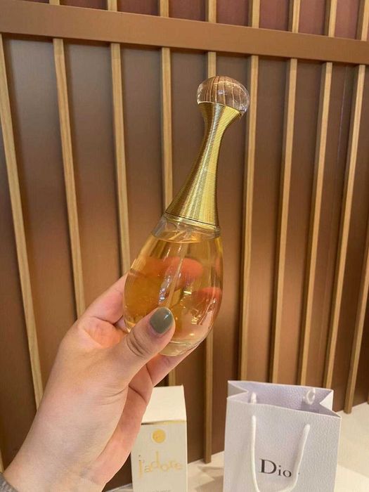 Dior J'adore Woda toaletowa 100ml