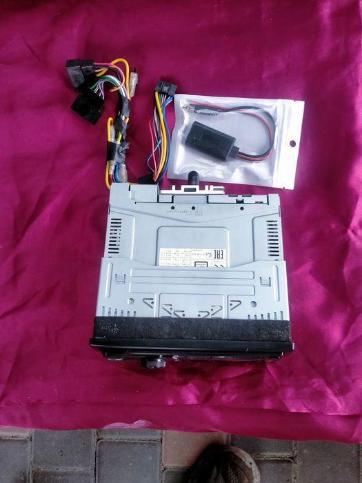 Alpine CDE -180R магнитола с блютузом