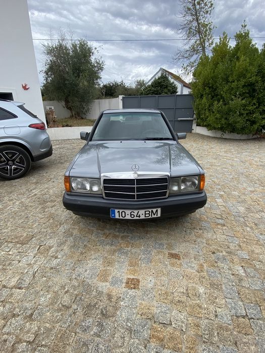 Mercedes-Benz 190E