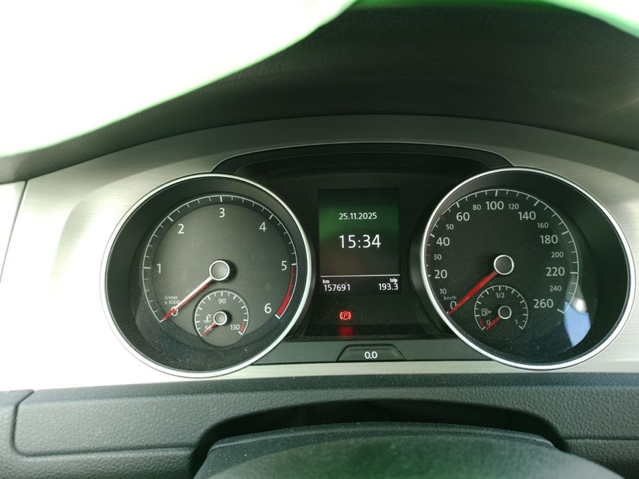 Volkswagen GOLF 1.6 TDI Confortline Bluemotion cx6 5P Cinza