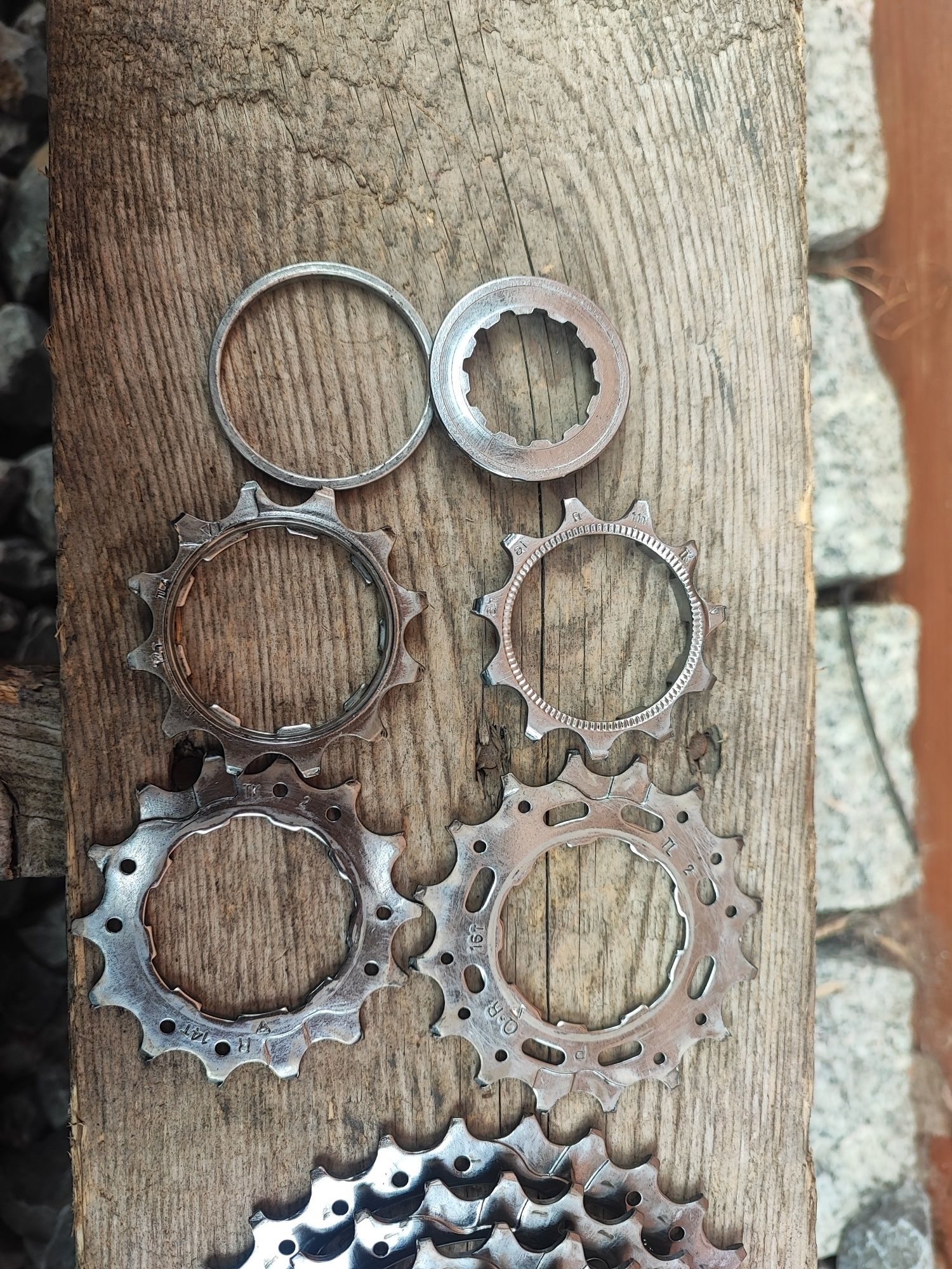 Kaseta rowerowa Shimano Deore XT M737 8s retro mtb