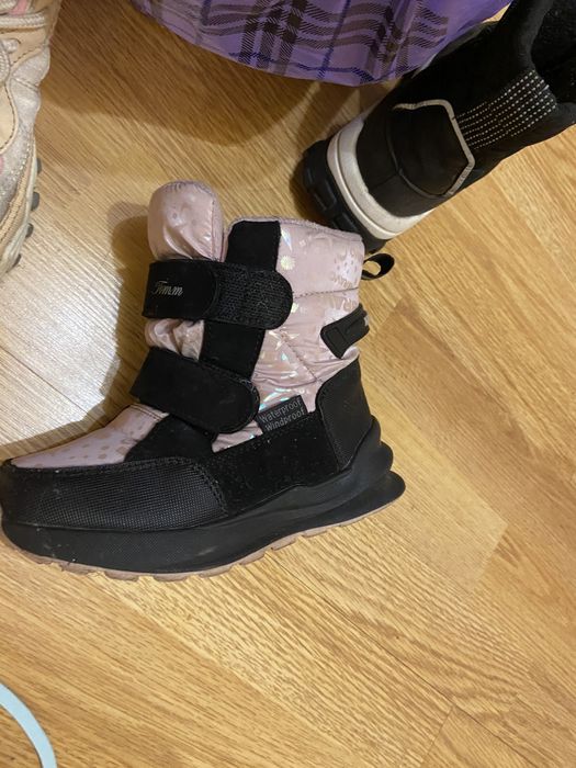 Продам зимні сапожка  овчина 29