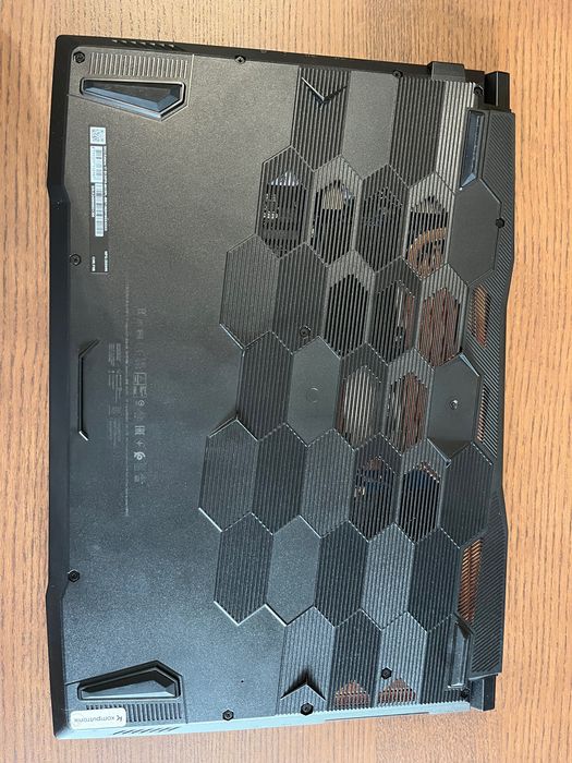 MSI Katana 17 B13V – Intel i7 | 32 GB RAM | 1TB SSD | RTX 4060 | 17,3”