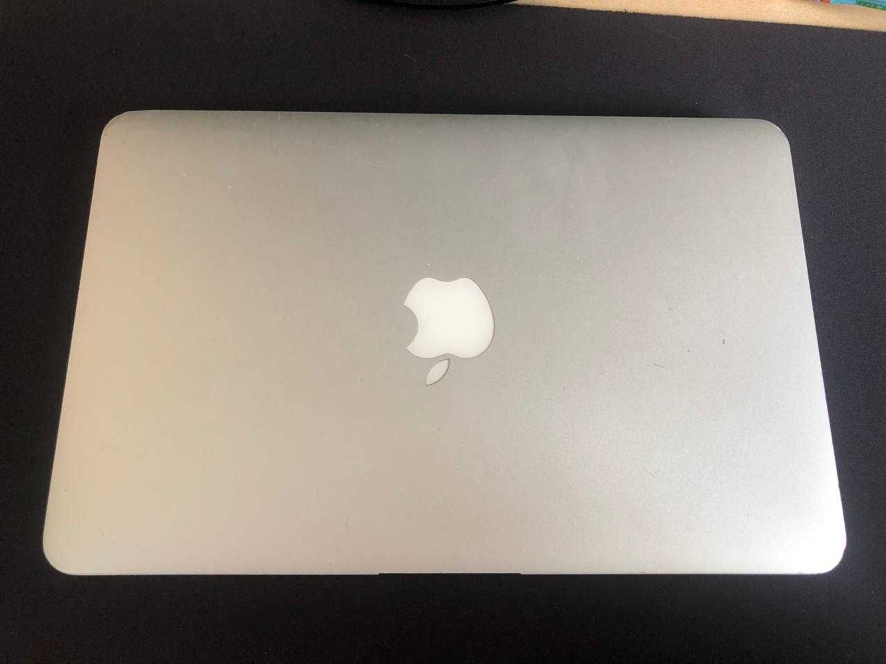 Продам MacBook Air a1465 2012 11"