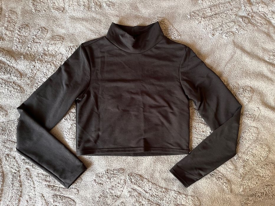 Чорна кофтинка (укорочена)