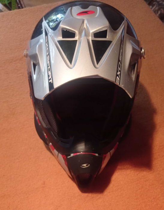 Kask cross czerwony THOR RACING r. L; Drugi kask r. M - gratis