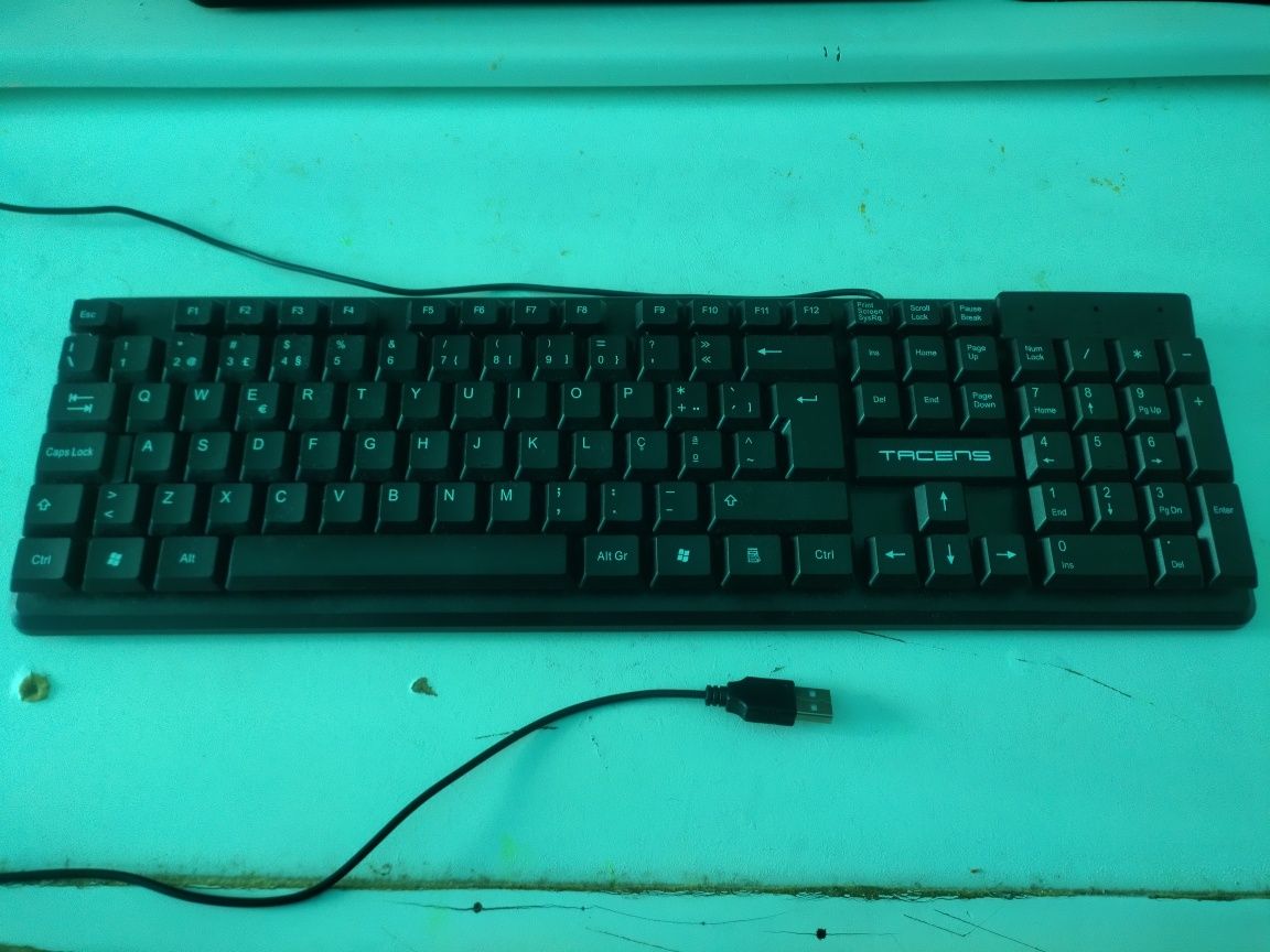 Teclado Tacens AK0PT