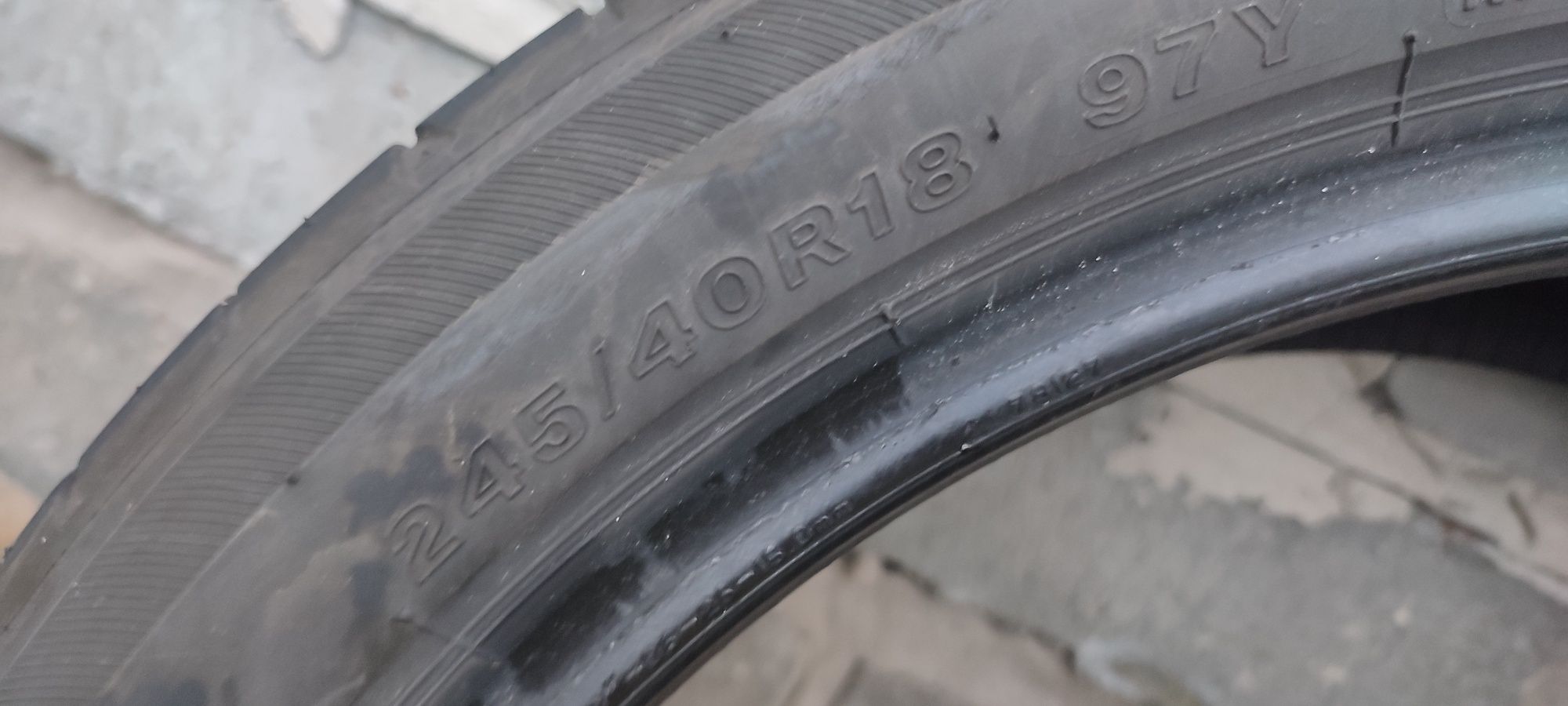 Dwie opony Bridgestone potenza S001 245/40R18