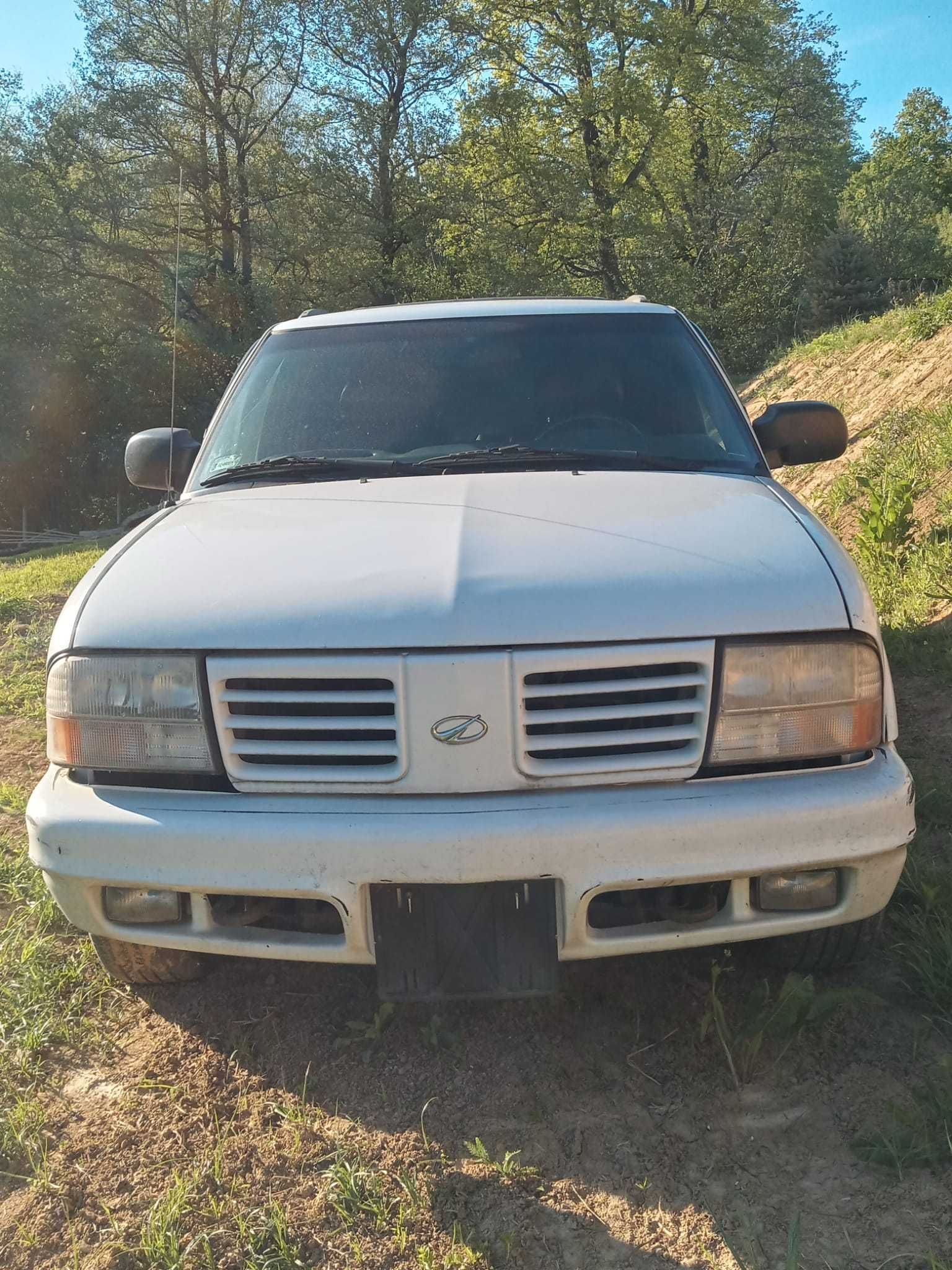 Oldsmobile 4x4 Brawada Chevrolet Blazer-jimmy 2003