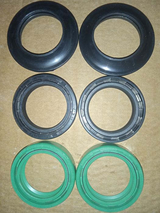 Сальники вилки Honda SH-150 2013 р.в. пара