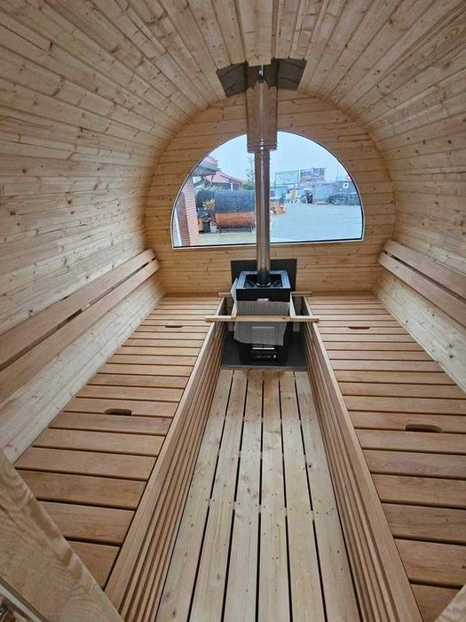 Mobilna Sauna Beczka zadymiony siwy z piecem opalanym drewnem panorama