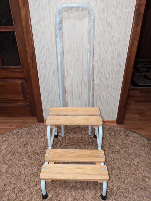 Східці з поручнем