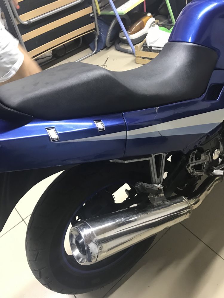 Продам мотоцикл кавасаки 250куб.45к.с.