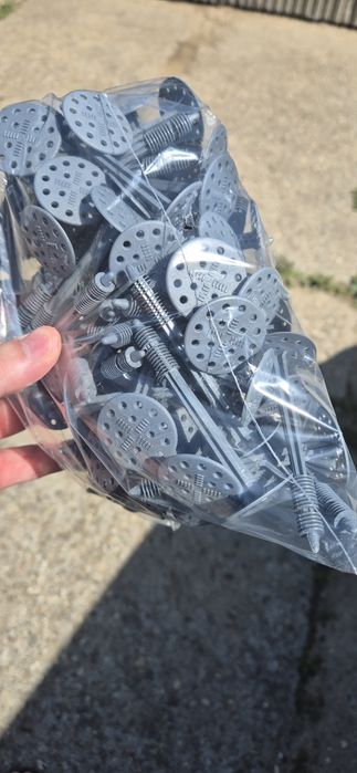 Talerzyki kołki do styropianu 9 cm, balkonowe 800 szt