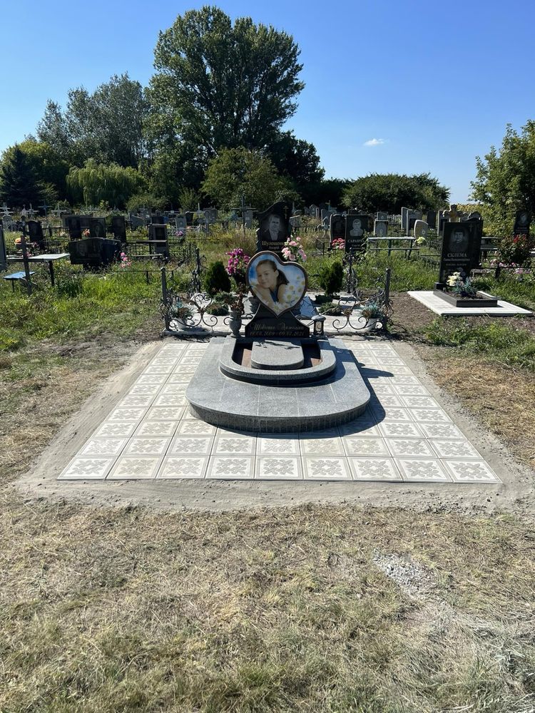 Пам’ятники Кременчук від виробника,Оплатата частинамиВиезд і установка