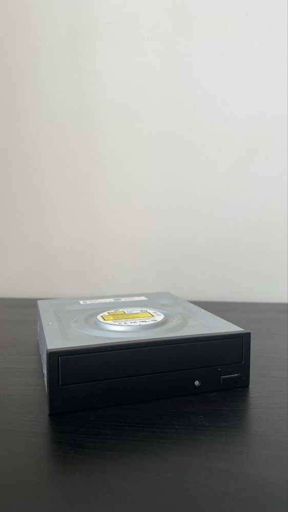 Caixa de Computador Mini-ATX + Fonte de Alimentacao + Leitor CDS
