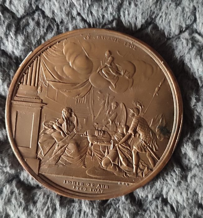 Продам настільні медалі 3 шт