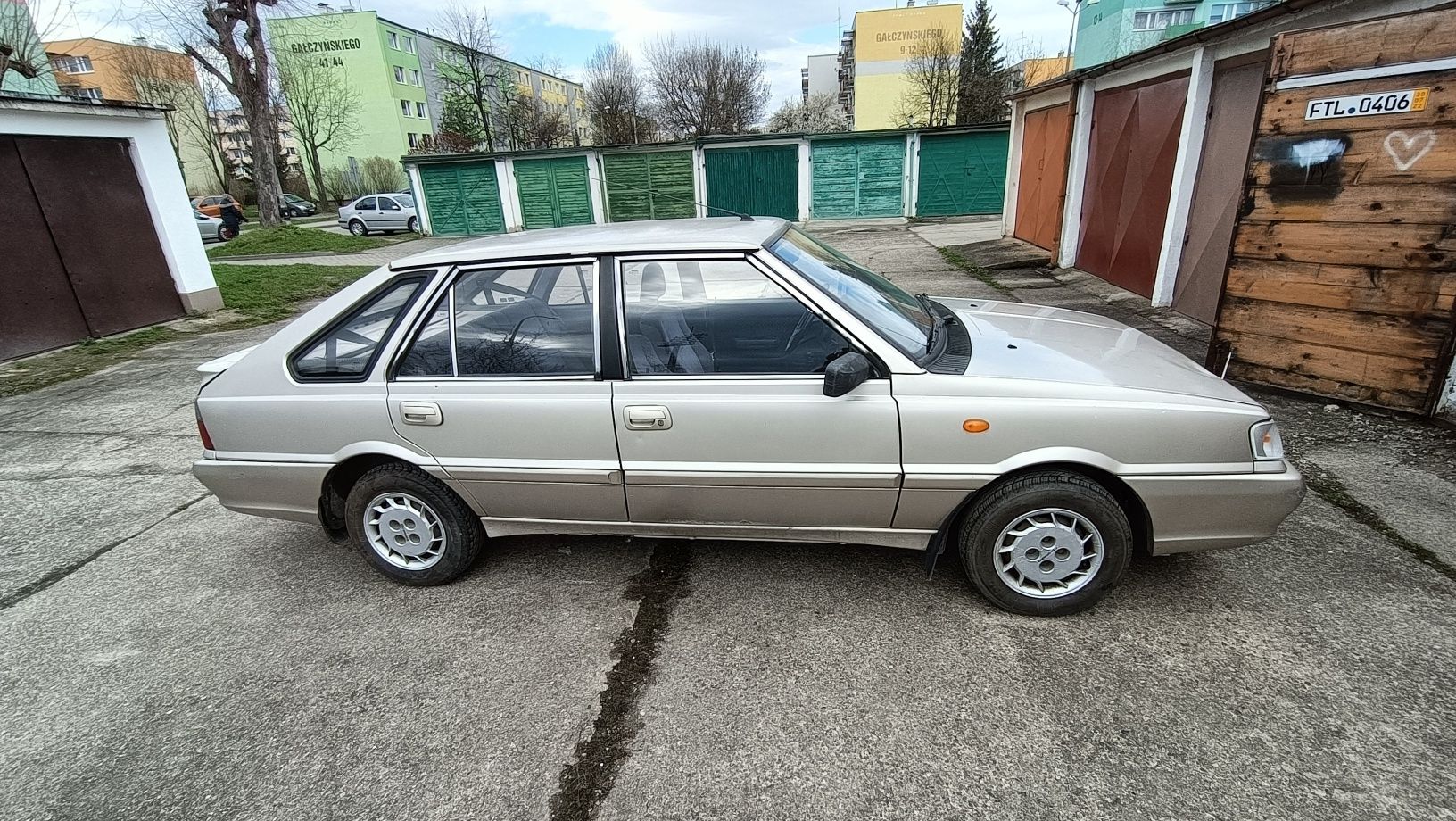 Polonez caro 1.6