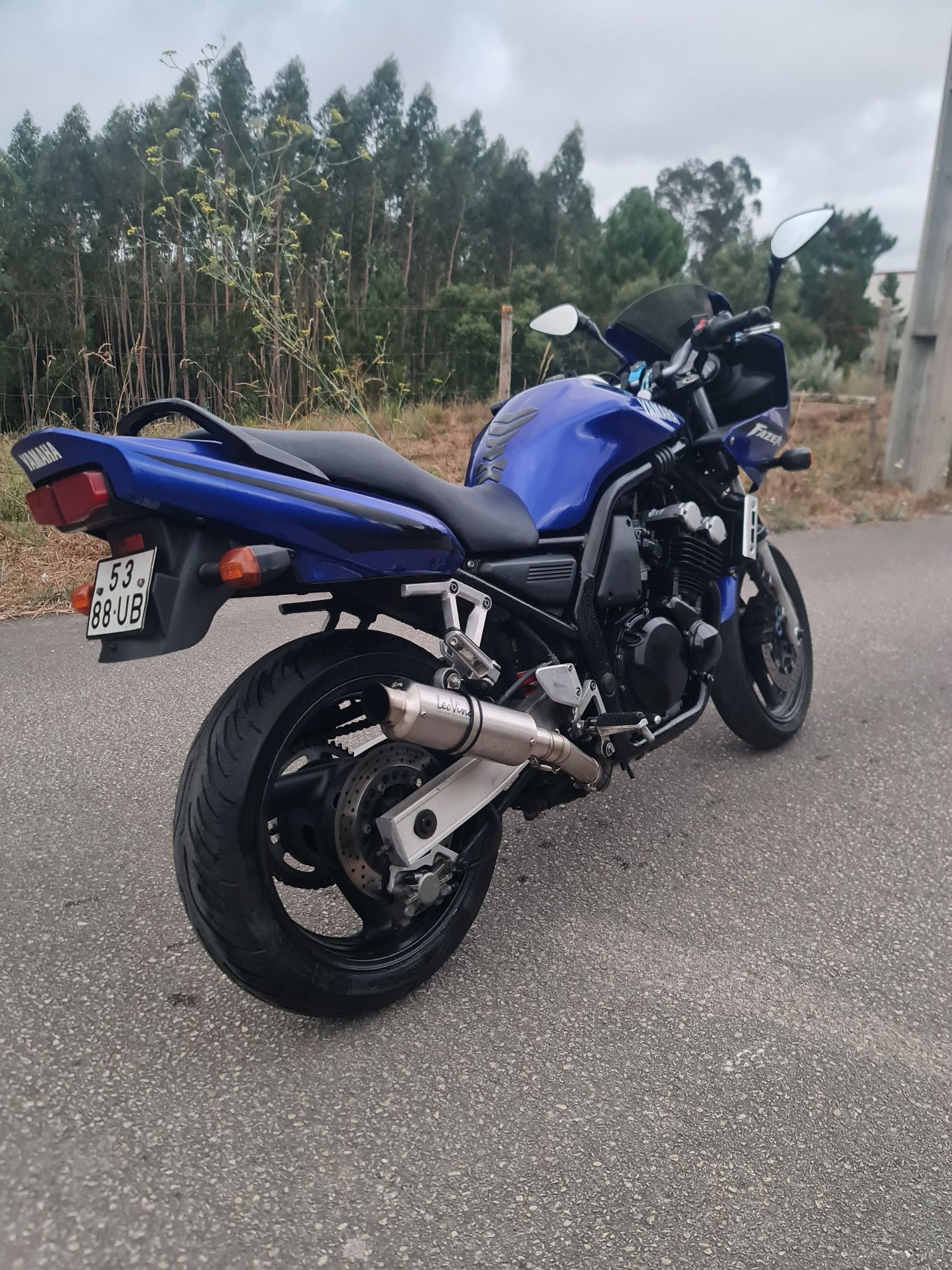 Yamaha Fazer 600