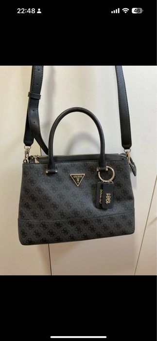 Mala Guess Média