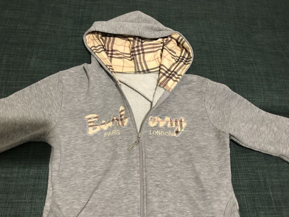 Толстовка жіноча, сірого кольору