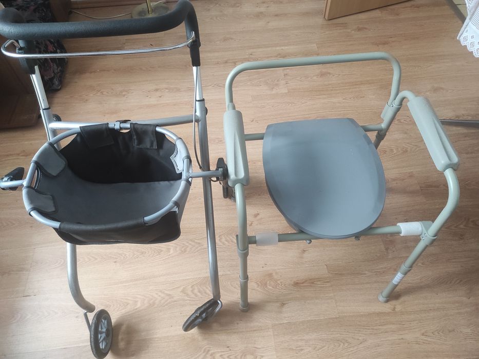 Balkonik plus toaleta dla osoby niepełnosprawnej