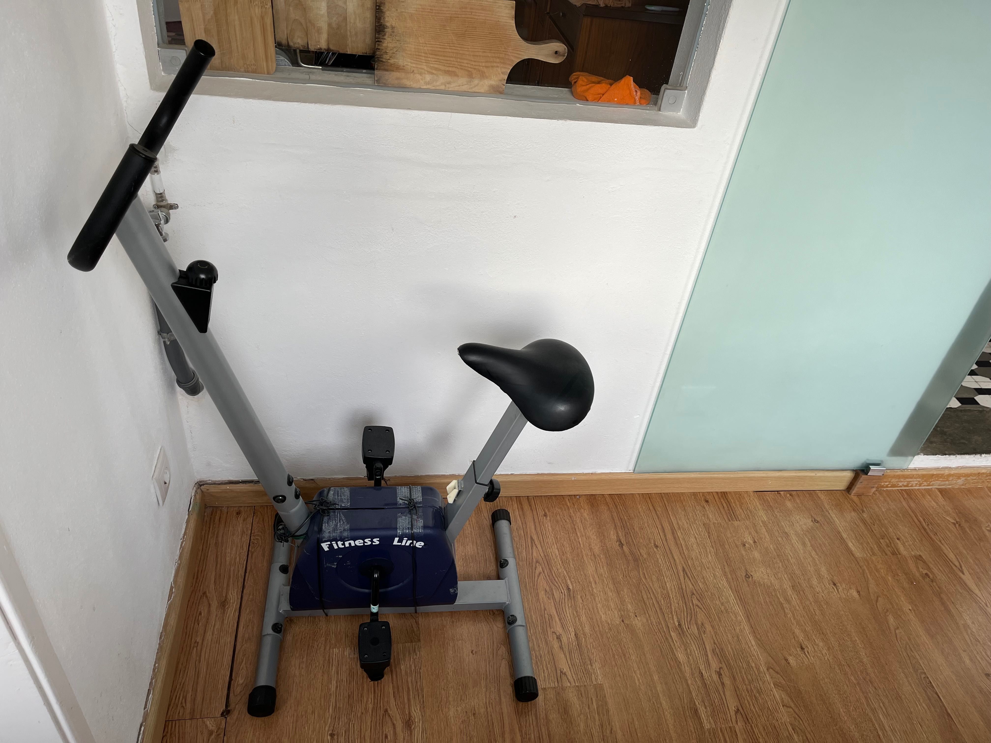 Bicicleta  para  ginástica em casa