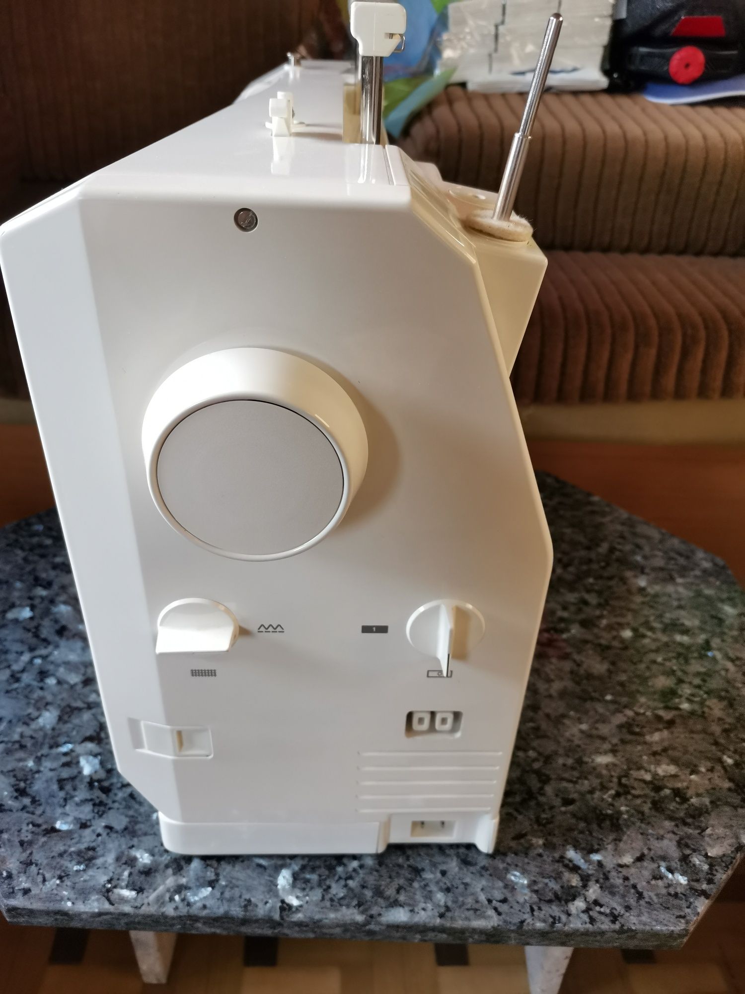 Maszyna do szycia BERNINA 1070 Computer
