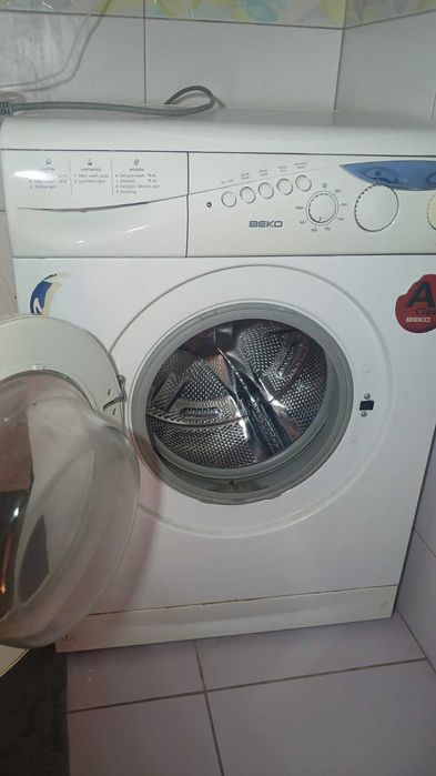 Пральна машинка автомат