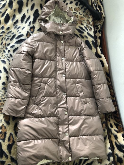 Зимова куртка на дівчинку-підлітка