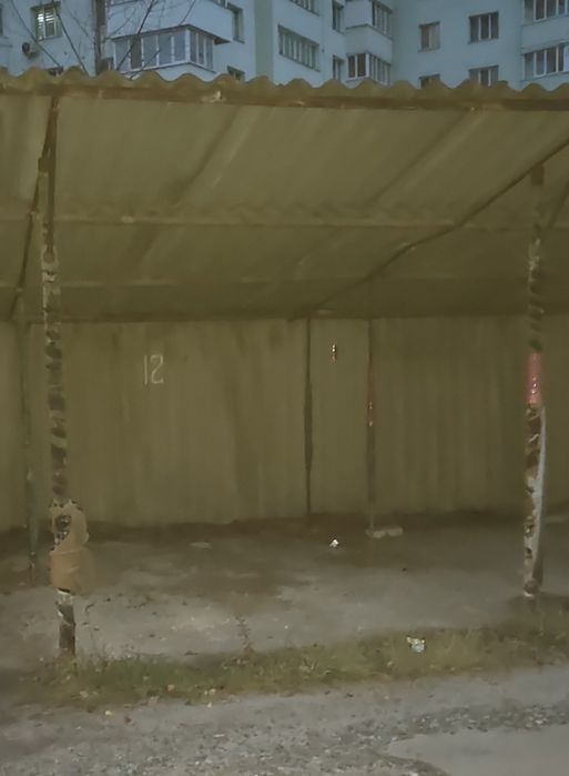 Здам крите місце на стоянці Сенс по вул. Харьківська, 650грв