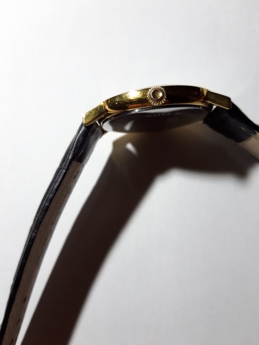 Продам часы ROAMER