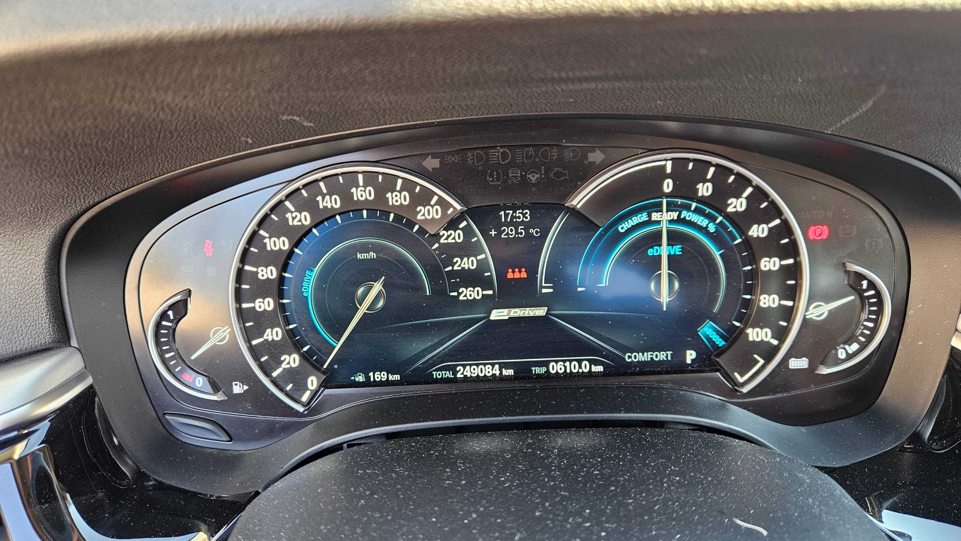 BMW 530e 2018 com IVA dedutível