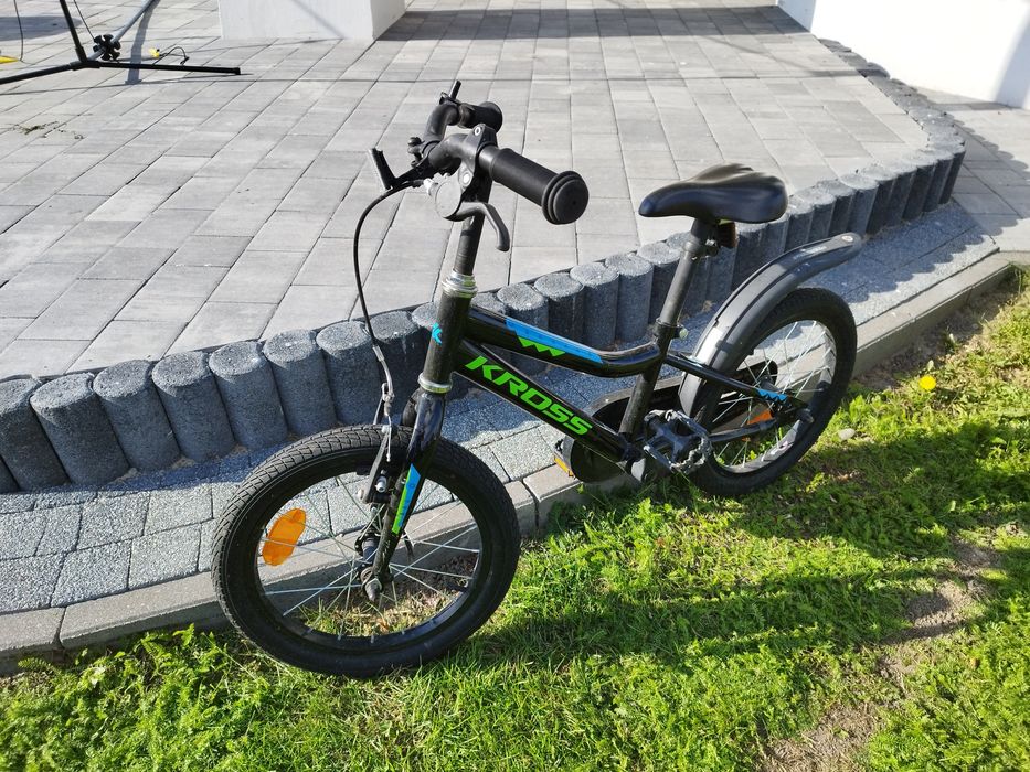 Rower chłopięcy Cross koła 16 cali, mało używany, bardzo dobry stan.