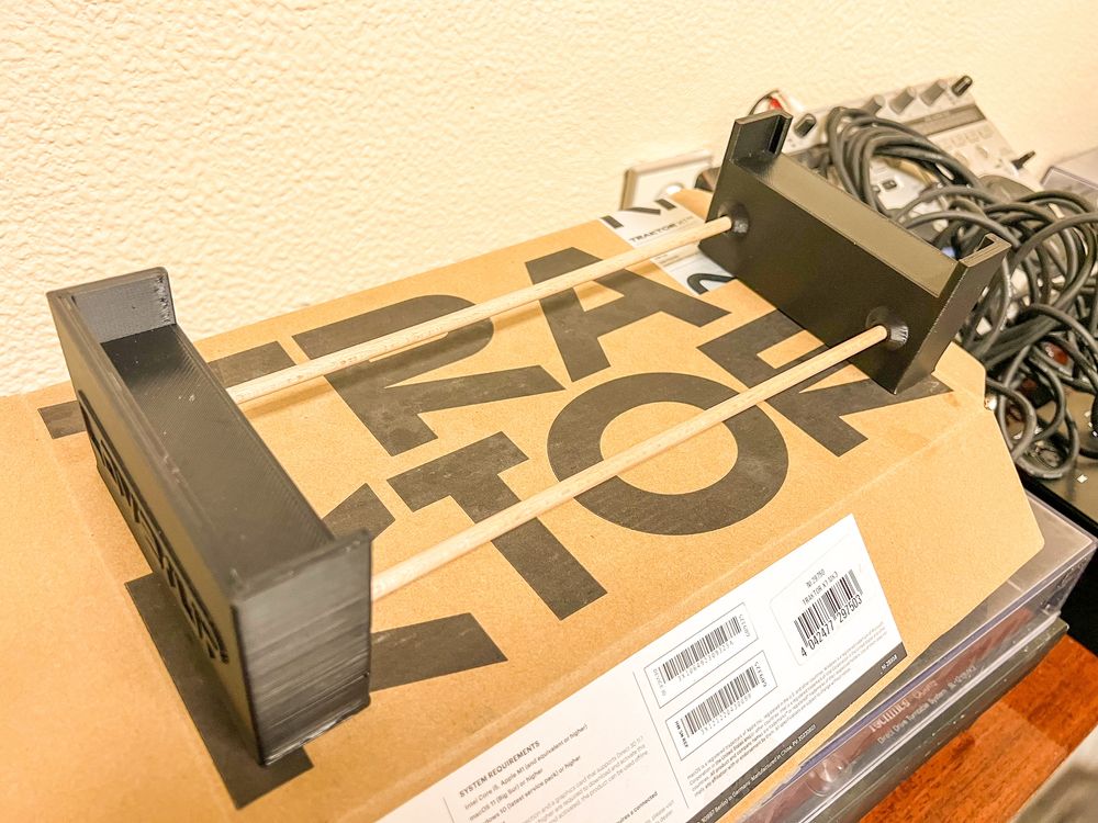 Suporte Traktor X1 Mk3