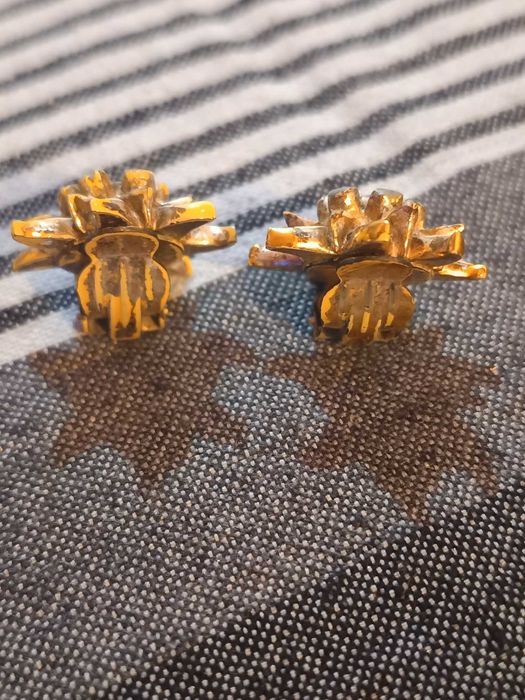 Par de Brincos Flor + Oferta - Ref.: B-30