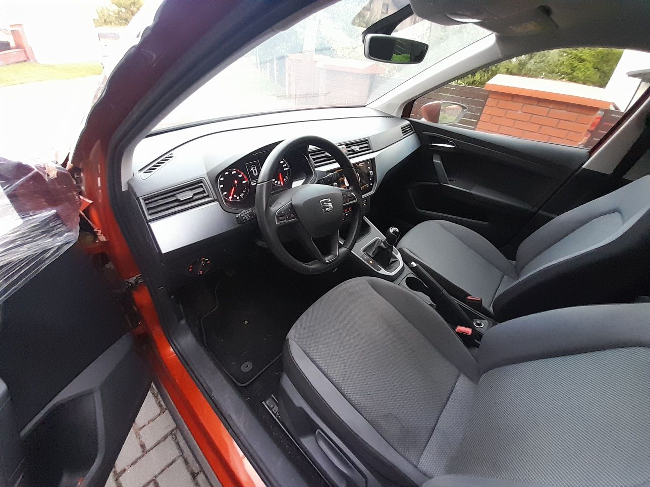 Seat Arona 1.0 TSi, 115KM/ 2018r./Lekko uszkodzony