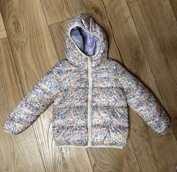 Śliczna ocieplana kurteczka w kwiatki rozm.98