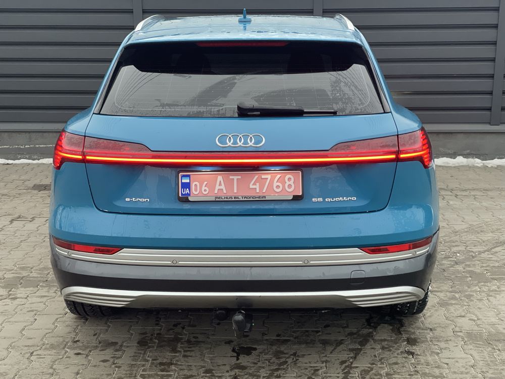 Audi e-tron обмін на нерухомість