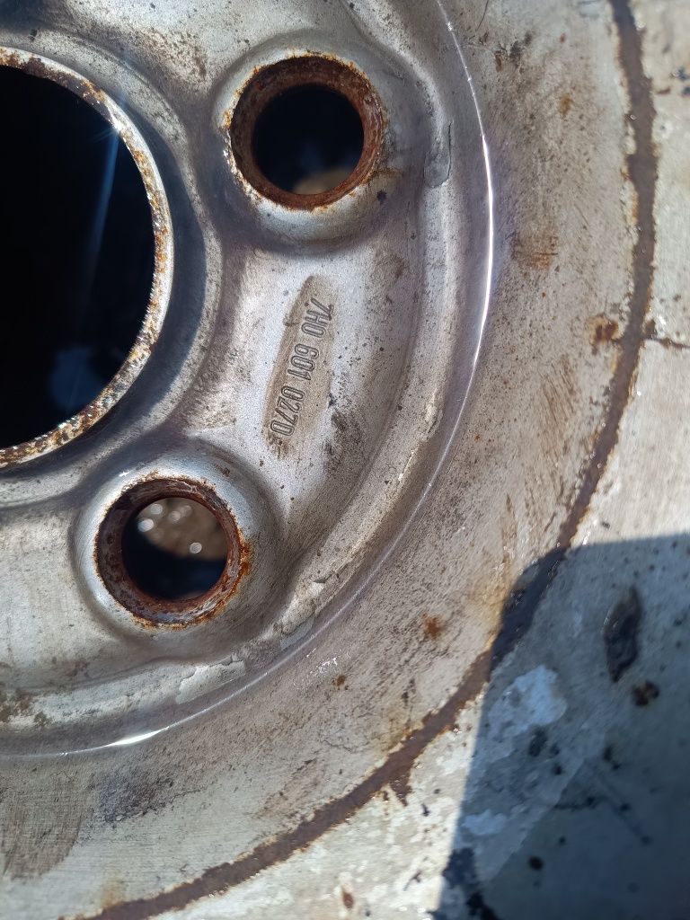 Koła R16C felgi opony VW T5 jak nowe 205/65 oryg 5*120 komplet