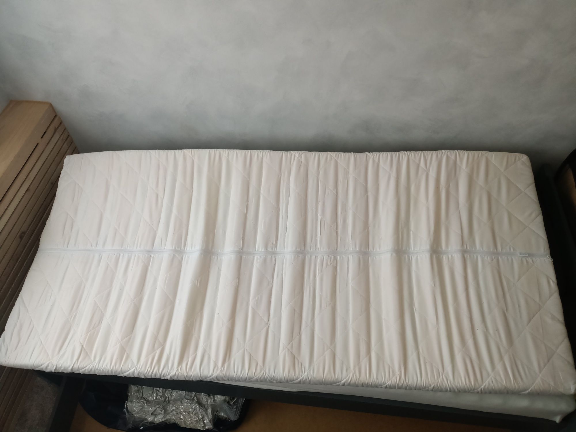Materac piankowy 90 x 200 x 6cm