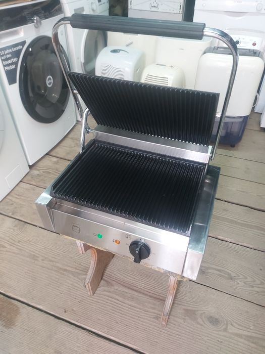 Професійний прижимний гриль Metro GPG 1201