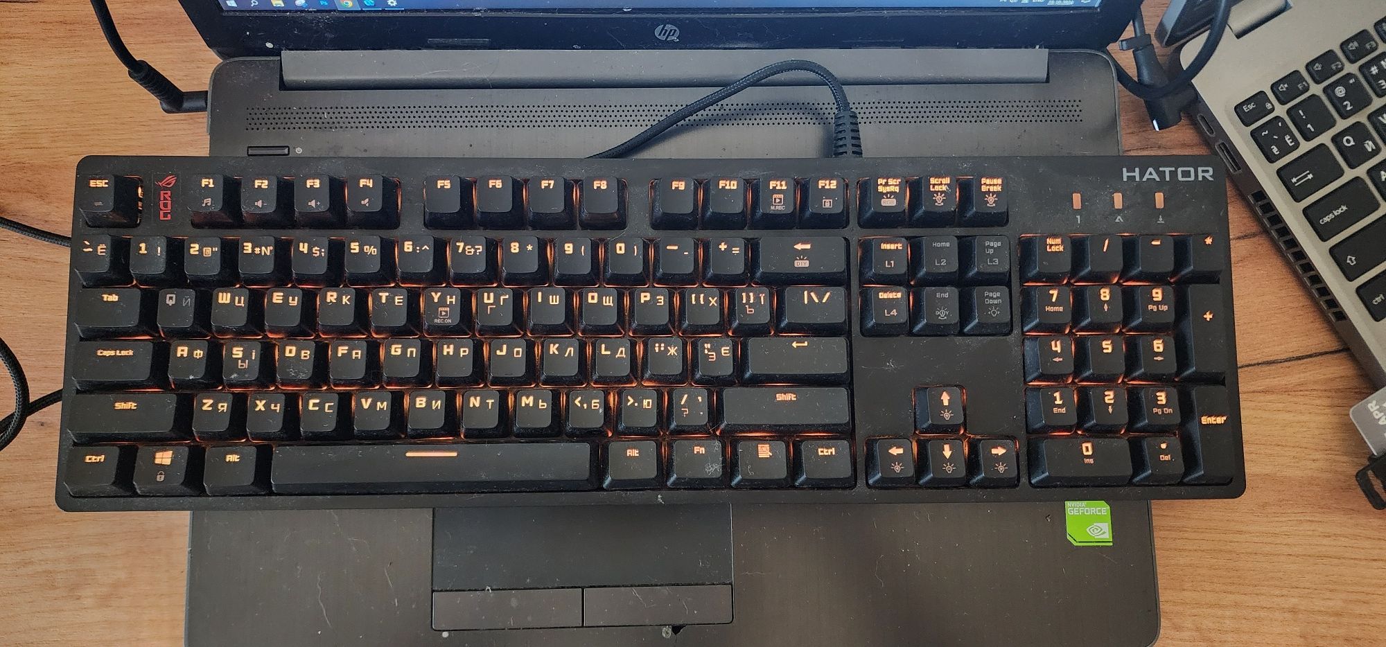 Клавіатура Hator HTK-610 б/в