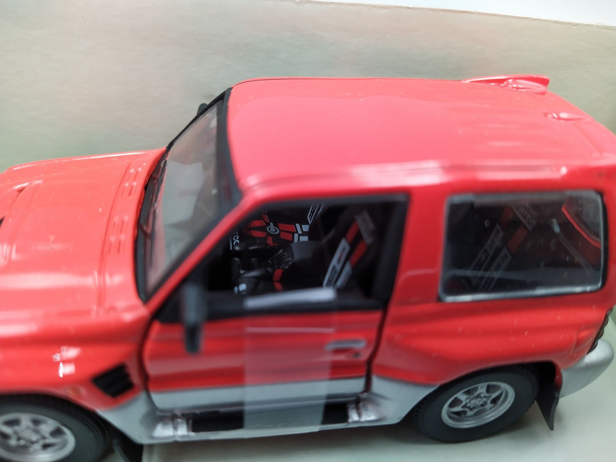 Mitsubishi Pajero Schuco Skala 1:43