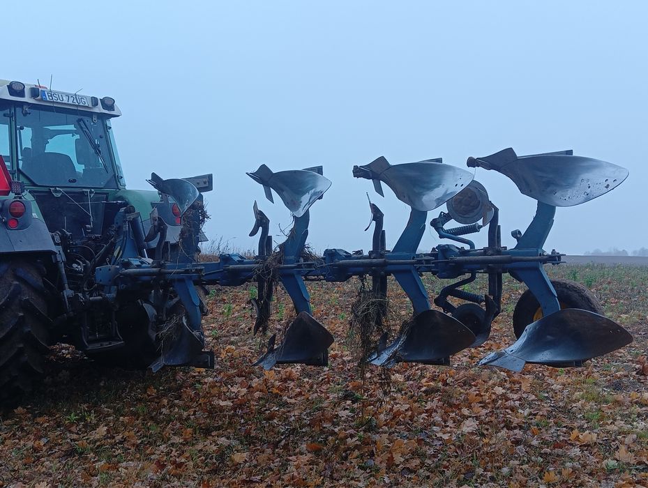 Pług obrotowy Overum