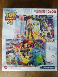 Dois puzzles Toy Story