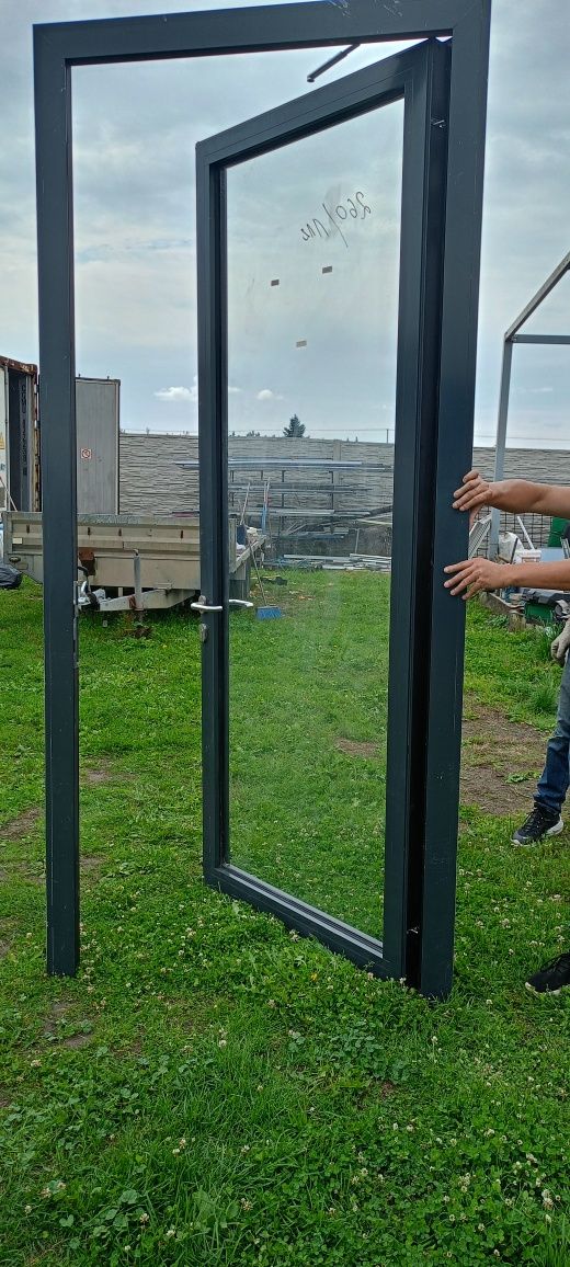 Drzwi aluminiowe P.poź super stan dostawa gratis cały Kraj