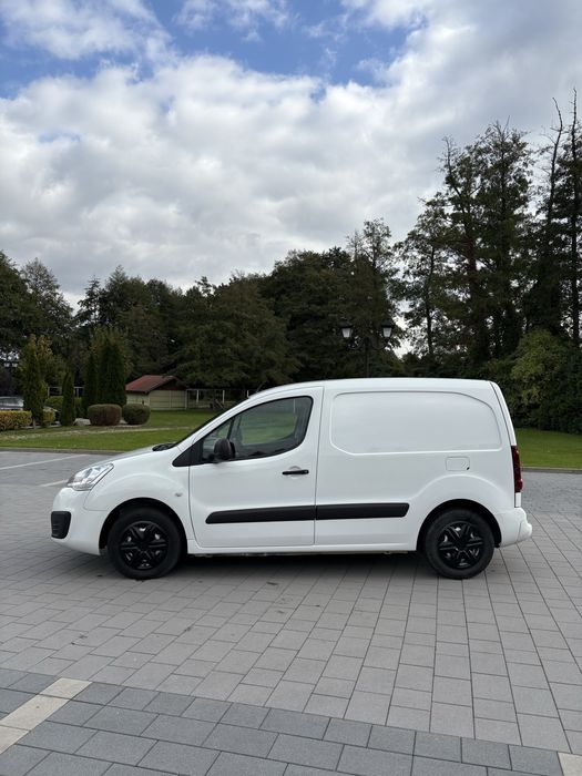 Peuheot Partner !! 1.6 HDI !! Zadbany !! 3os (Berlingoo )