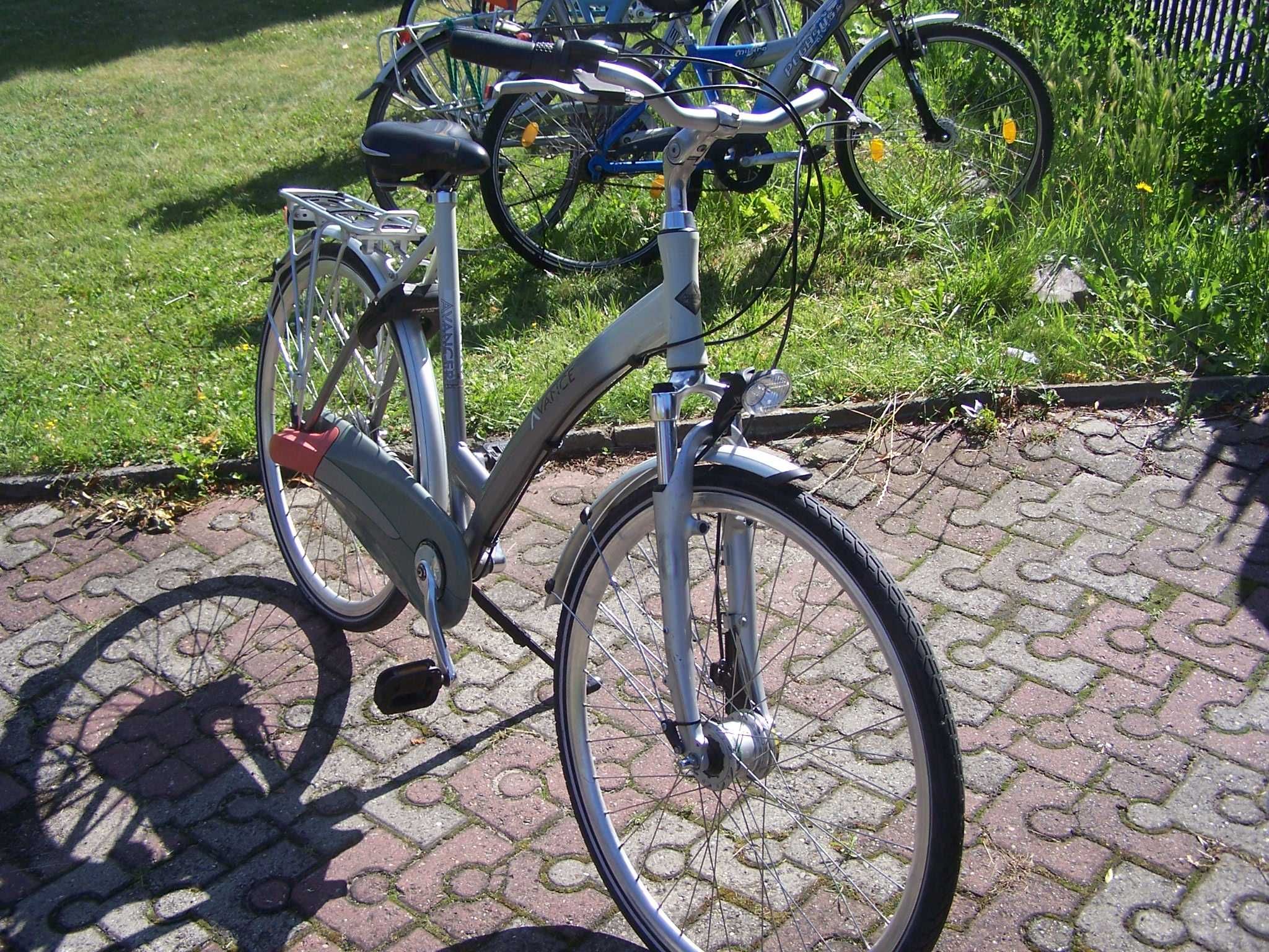 Sprzedam rower damski damka